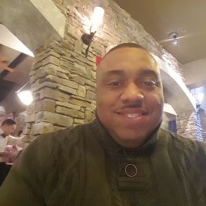 Profile Picture of Clarence Warren (@ClarenceEWarren) on Twitter