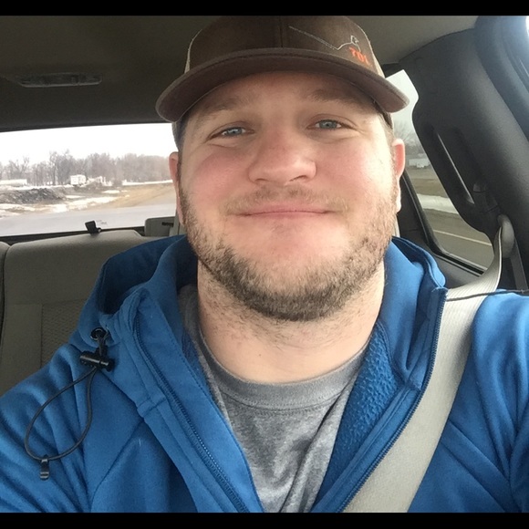 Profile Picture of Tommy Weidler (@weidler) on Poshmark