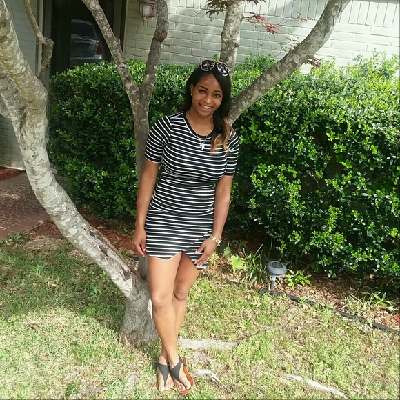 Profile Picture of Deshuntae Mcneal (@deshuntae11) on Poshmark