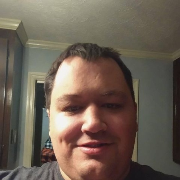 Profile Picture of Christopher Dobbs (@bigdobbs2020) on Poshmark