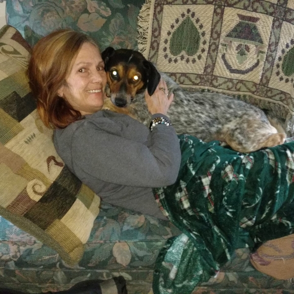 Profile Picture of Lj Albanese (@lynn2061) on Poshmark