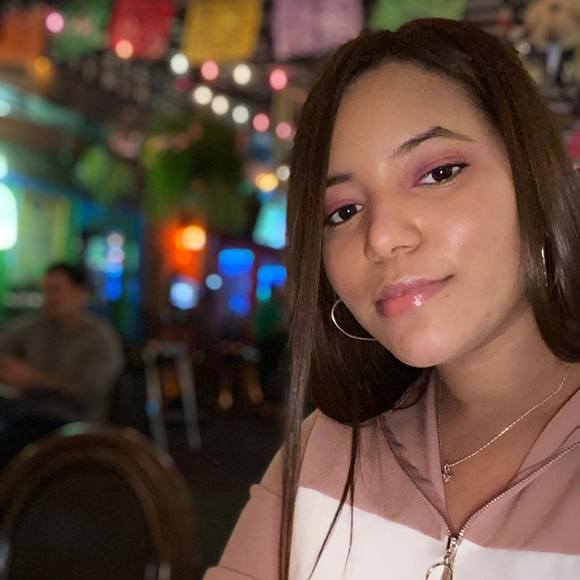 Profile Picture of Dulce miguelina Colon camilo (@dulce_1215) on Poshmark