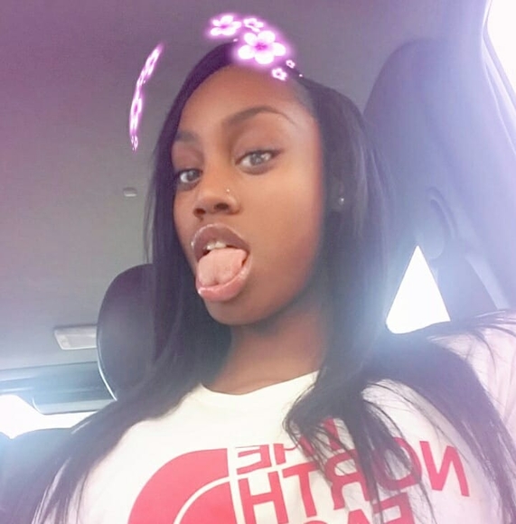 Profile Picture of Gabrielle Hayes (@gabbh17) on Poshmark