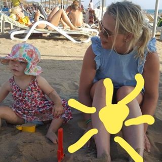 Profile Picture of Julia Reinhardt (@julia.reinhardt.7545) on Facebook