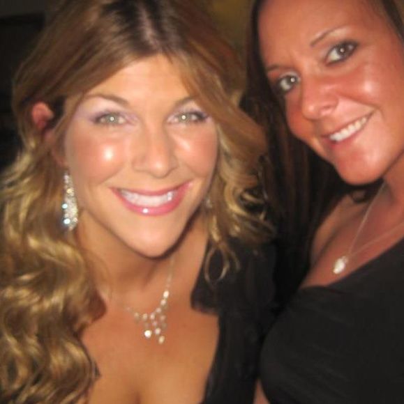 Profile Picture of Karen Douglas norris (@leifrnor) on Poshmark