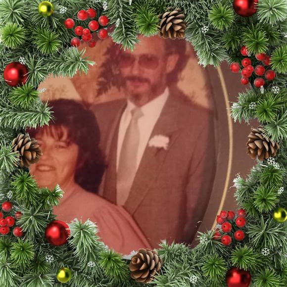 Profile Picture of Cynthia Goodman (@cynthiagoodm574) on Poshmark