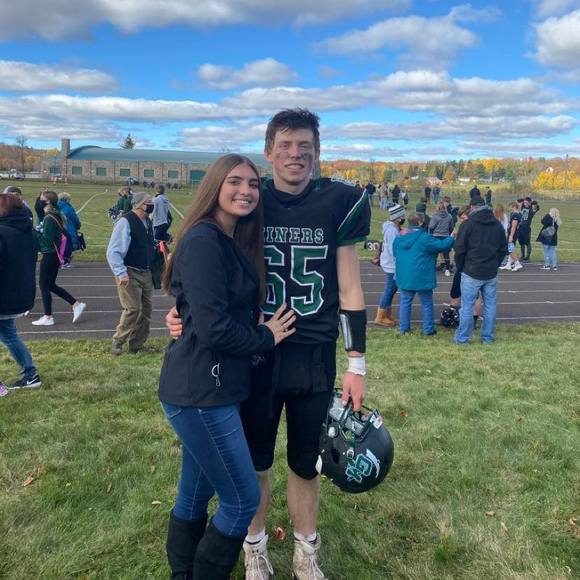 Profile Picture of Matthew Montie (@matthewmontie) on Poshmark