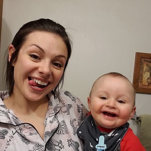 Profile Picture of Chelsey Ingelido (@ollienme03) on Poshmark