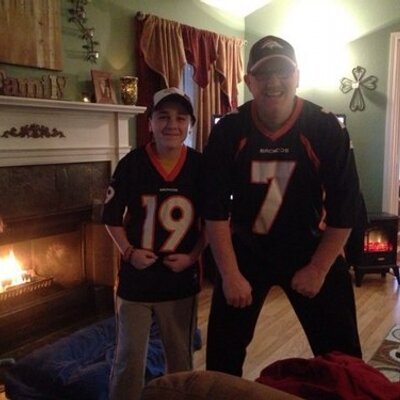 Profile Picture of Christopher Ratliff (@cratbroncos) on Twitter