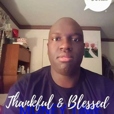 Profile Picture of Robert Bradwell (@davonte28) on Twitter