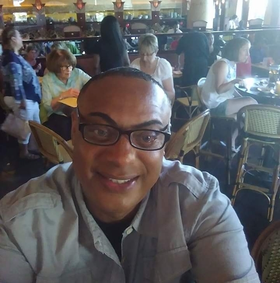 Profile Picture of Darrell Ward (@pickd3) on Poshmark