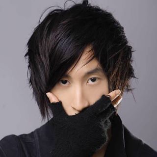 Profile Picture of Michael Huang (miko) (@dancerMiko) on Facebook