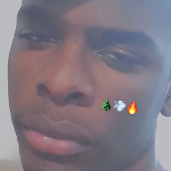 Profile Picture of Joel King (@joeykiing123) on Poshmark