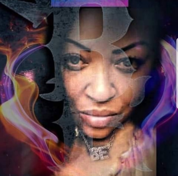 Profile Picture of Temeka Smith-chapman (@temekasmith17) on Poshmark