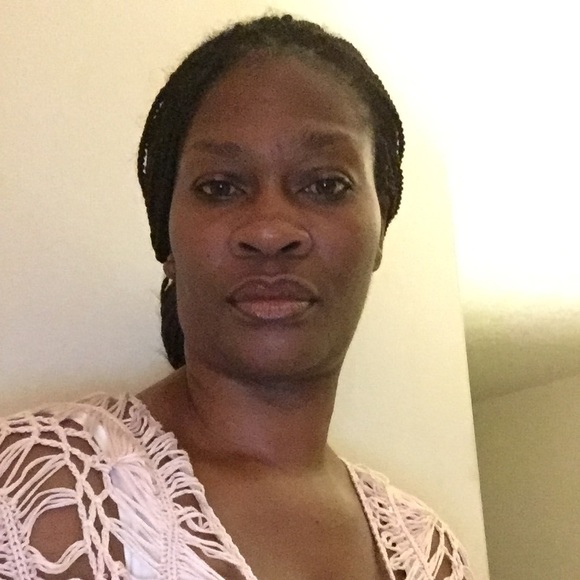 Profile Picture of Eva Mcgee (@eval76) on Poshmark