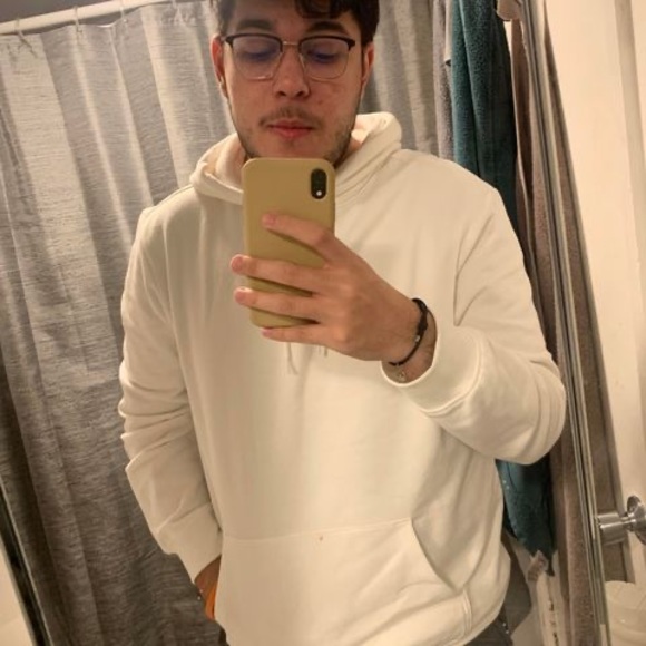 Profile Picture of Christian fabian Zapata morales (@czm299) on Poshmark