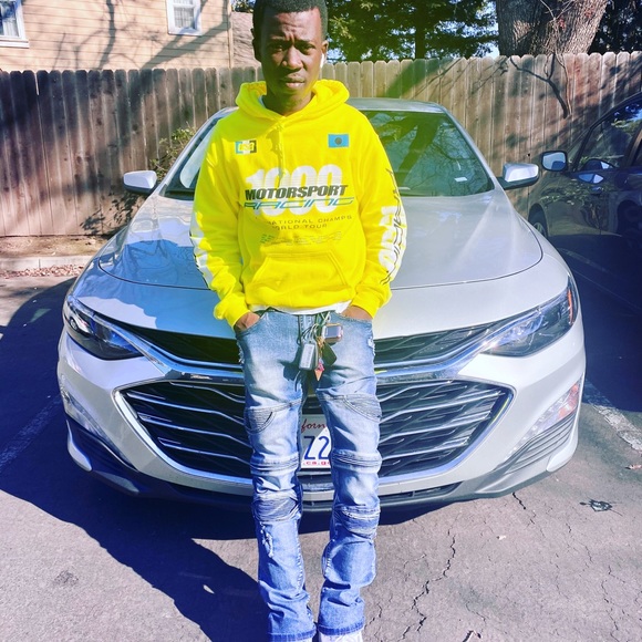 Profile Picture of Devon Pierre (@allblack93) on Poshmark