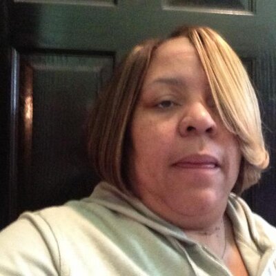 Profile Picture of Adrienne J. Robinson (@Ajrob915) on Twitter