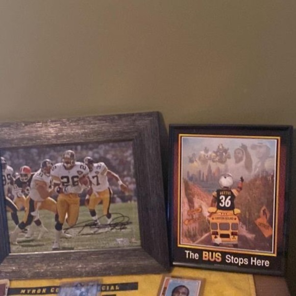 Joe Getsy - Poshmark Profile Picture of Joe Getsy (@joegetsy) on Poshmark