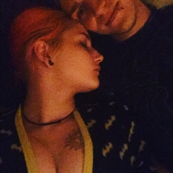 Emily Demichael - Poshmark Profile Picture of Emily Demichael (@emmaeatsbabies) on Poshmark