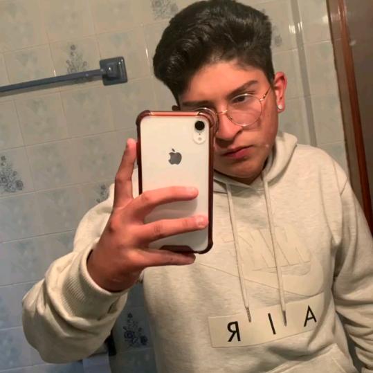 Profile Picture of Aaron Duchen (@aaronduchen) on Tiktok