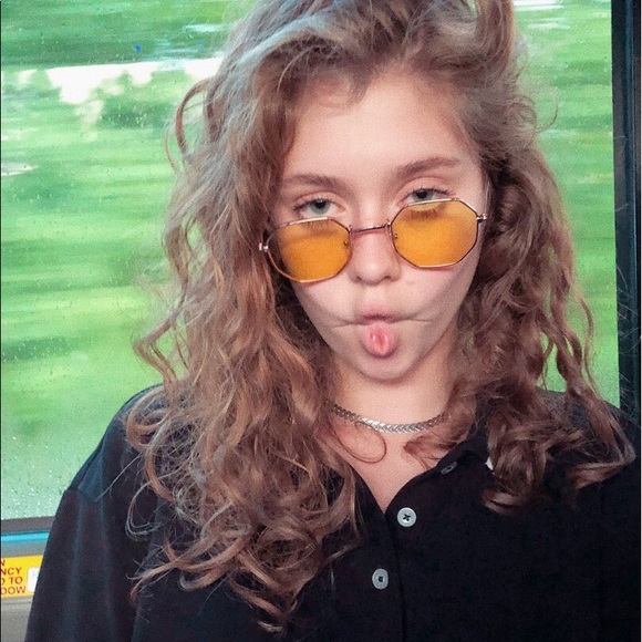 Profile Picture of Olivia Tavolacci (@otavolacci) on Poshmark