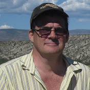 Profile Picture of Michael Bourret (@bourret) on Youtube