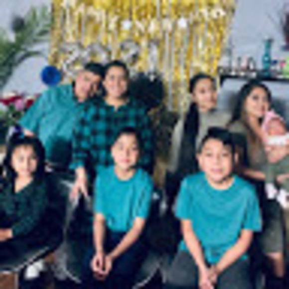 Profile Picture of Yeni Rodriguez (@yeni58101) on Poshmark