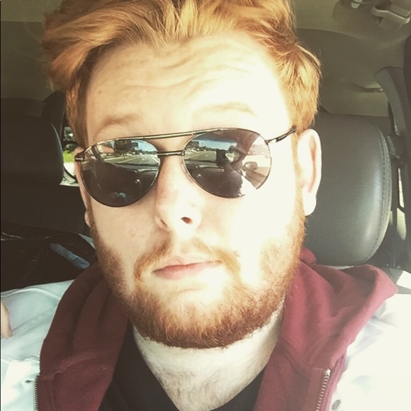 Profile Picture of Tyler Dion (@gingersnapjesus) on Poshmark
