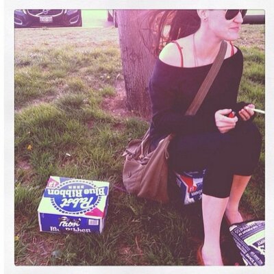 Profile Picture of Julia Welsh (@jwelshyo) on Twitter