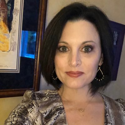 Profile Picture of Tricia Paschke (@TriciaPaschke) on Twitter