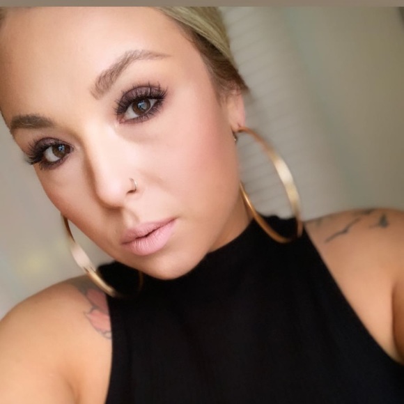 Profile Picture of Casey Salvatore (@ccloren) on Poshmark