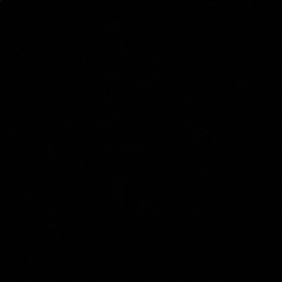 Profile Picture of Yam Almutawali (@yamalmutawali) on Poshmark