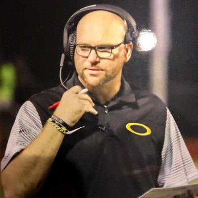 Profile Picture of T. Brandon Carpenter (@Coach_BCarp) on Twitter