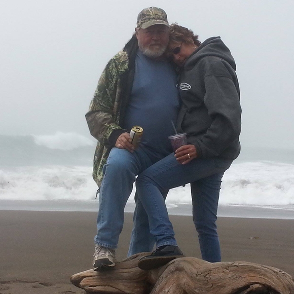 Profile Picture of Joanie Standridge (@joaniestandridg) on Poshmark