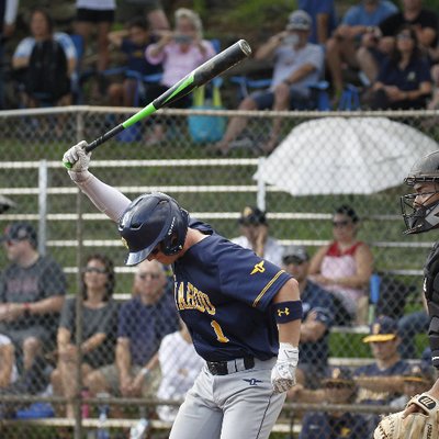 Profile Picture of Colin Freeman (@colbabe17) on Twitter