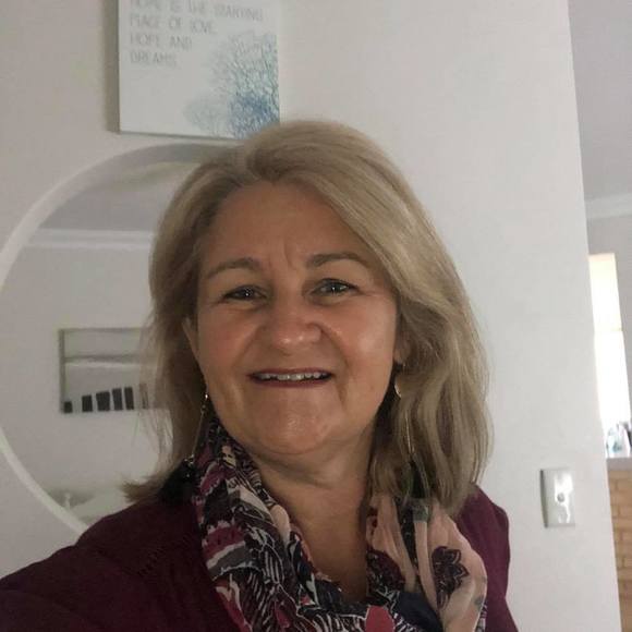 Profile Picture of Andrea Zulch (@aezulch66) on Poshmark