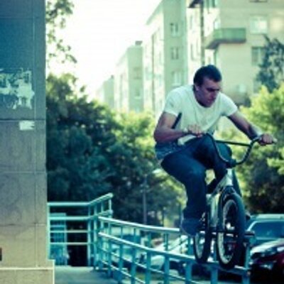 Profile Picture of Samuel Burch (@me_burch) on Twitter
