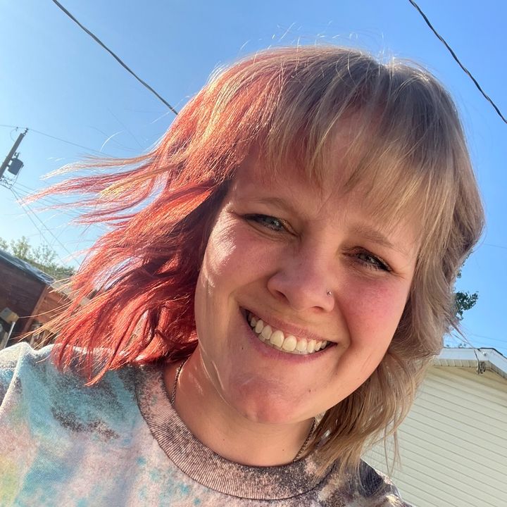 Profile Picture of Crystal Woslyng (@crystalwoslyng) on Tiktok