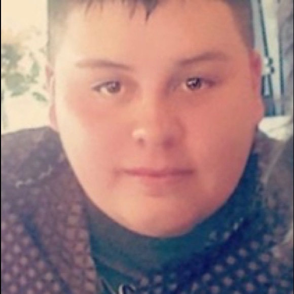 Profile Picture of Andres Torrez (@johndeeer) on Poshmark