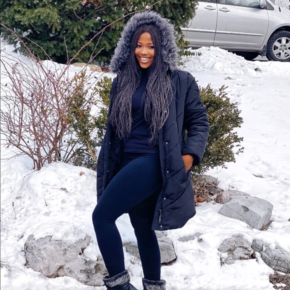 Profile Picture of Jumoke Elegbede (@jumokeelegbede) on Poshmark