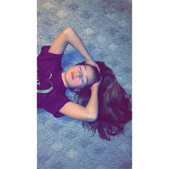 Profile Picture of Hannah Baumer (@hannahbaumer28) on Poshmark