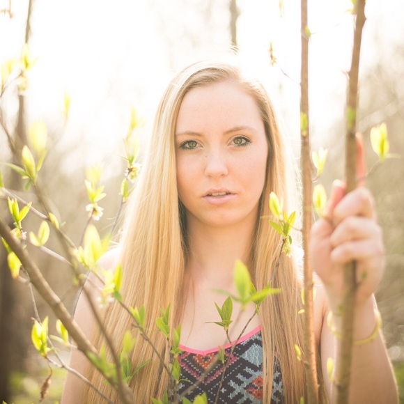 Profile Picture of Dana Bentz (@dbentz) on Poshmark