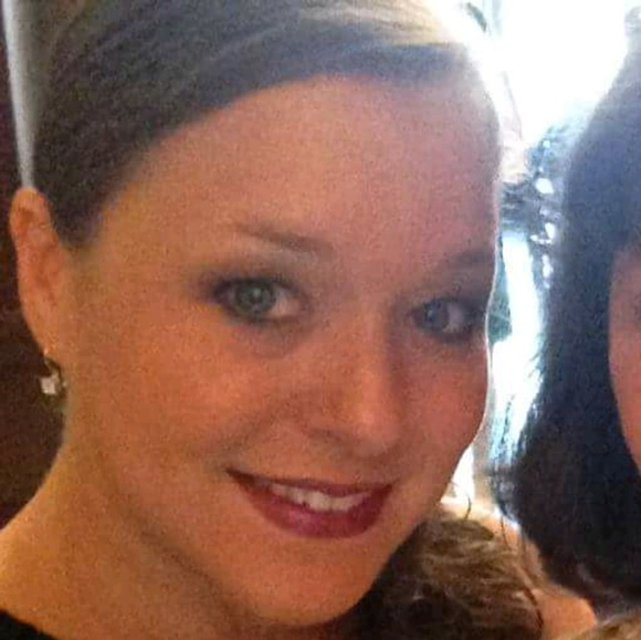 Profile Picture of Monica Amditis (@monicaamditis) on Poshmark