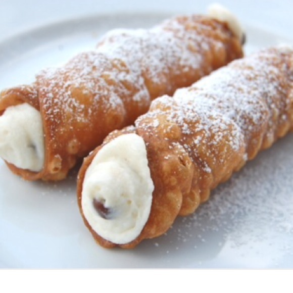 Profile Picture of Rachel Gazzillo (@rach81lynn) on Poshmark