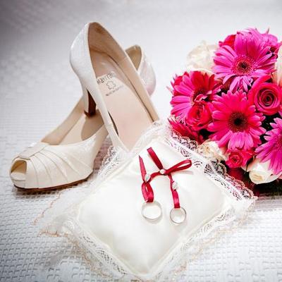 Profile Picture of Carol J. Cooley (@CarolJCooley) on Twitter