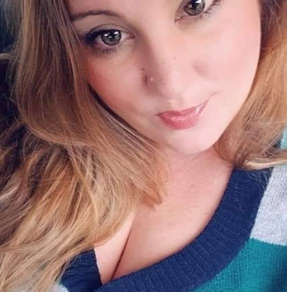 Profile Picture of Kristina Davies (@mommysissy1234) on Poshmark