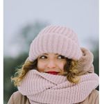 Profile Picture of Аромат конвалії звичайної навесні (@_titanoboa) on Instagram