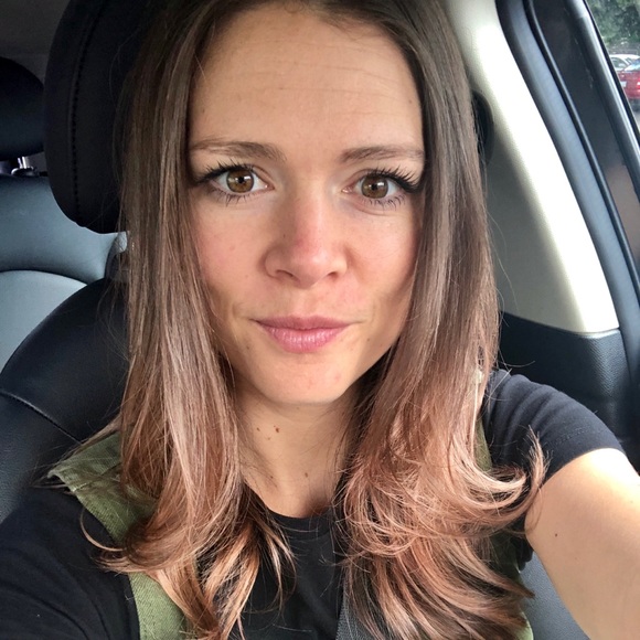 Profile Picture of Jessica Werbel (@jeseebatty) on Poshmark