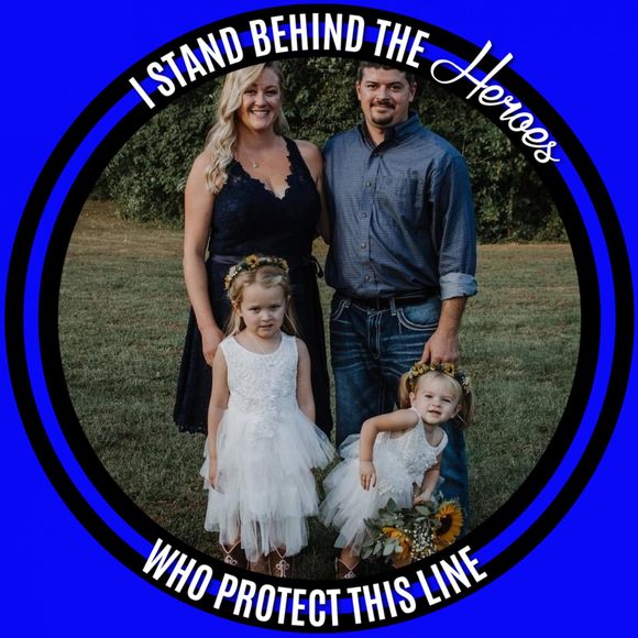 Profile Picture of Samantha Strohbeck woodman (@samanthastrohbe) on Poshmark